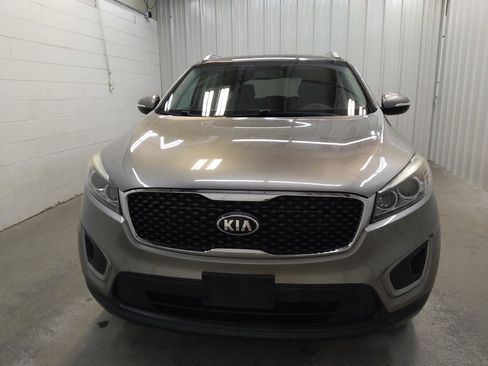Used 2016 Kia Sorento FWD image 15