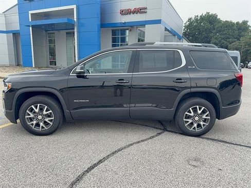 Used 2023 GMC Acadia SLE w/ Driver Convenience Package AWD/4WD image 3