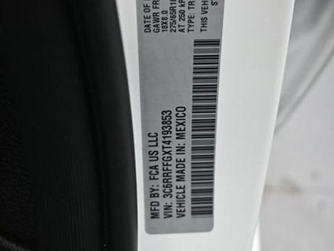 New 2026 RAM 1500 4x4 Crew Cab image 9