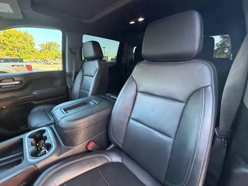 Used 2020 GMC Sierra 1500 SLT AWD/4WD image 13