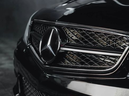 Used 2013 Mercedes-Benz C 63 AMG Sedan image 3