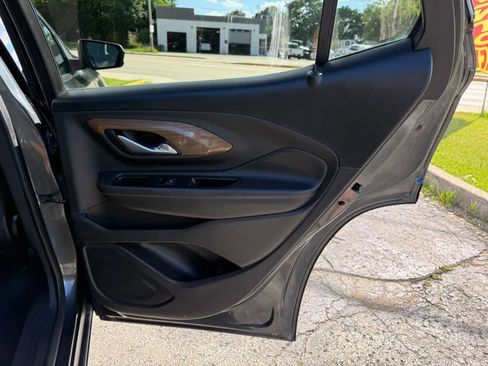 Used 2019 GMC Terrain SLE w/ Driver Convenience Package AWD/4WD image 16