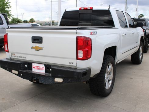 Used 2016 Chevrolet Silverado 1500 LTZ Z71 w/ LTZ Plus Package AWD/4WD image 10
