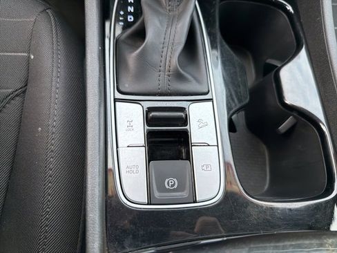 Used 2023 Hyundai Santa Cruz SE image 22