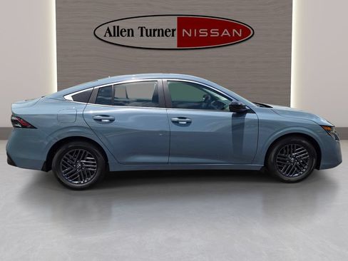 Used 2026 Nissan Sentra SV w/ Floor Mat Package FWD image 6