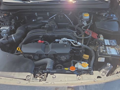 Used 2016 Subaru Outback 2.5i Limited AWD/4WD image 22