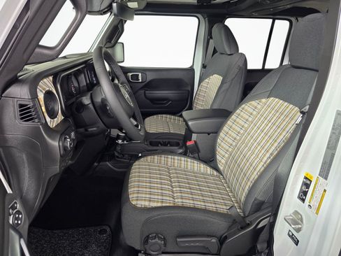 New 2026 Jeep Gladiator Sport AWD/4WD image 22
