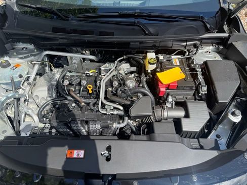 New 2025 Mitsubishi Outlander SE image 10