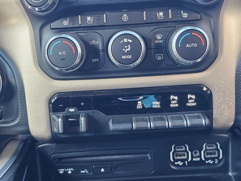 Used 2019 RAM 1500 Laramie AWD/4WD image 30