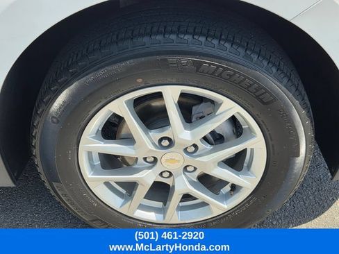 Used 2024 Chevrolet Equinox LT FWD image 17