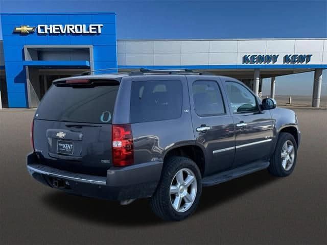 Used 2010 Chevrolet Tahoe LTZ AWD/4WD image 5