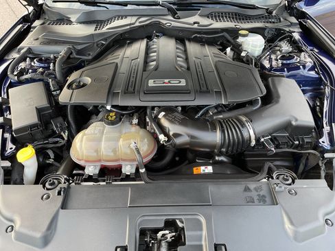 Used 2018 Ford Mustang GT Premium w/ Black Accent Package image 15