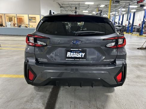 Certified 2024 Subaru Crosstrek 2.0i Premium image 7