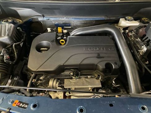 Certified 2025 Chevrolet Equinox LT w/ Safety and Technology Package image 23