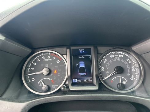 Used 2023 Toyota Tacoma TRD Sport image 22