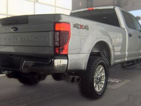 Used 2021 Ford F250 XLT AWD/4WD image 3