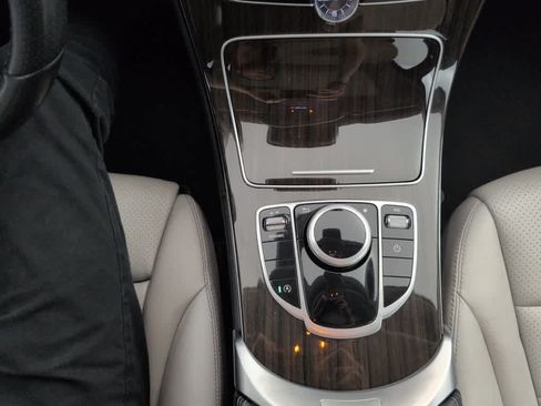Used 2017 Mercedes-Benz C 300 Sedan image 22