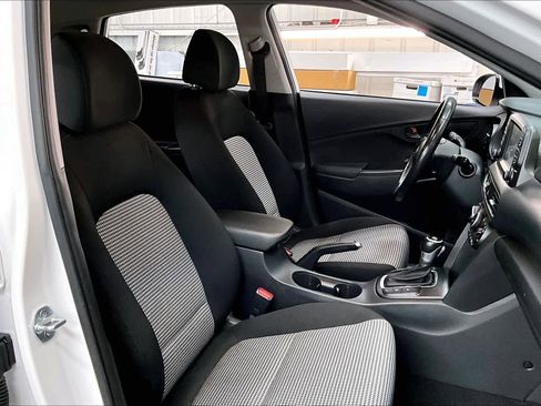 Used 2021 Hyundai Kona SEL image 10