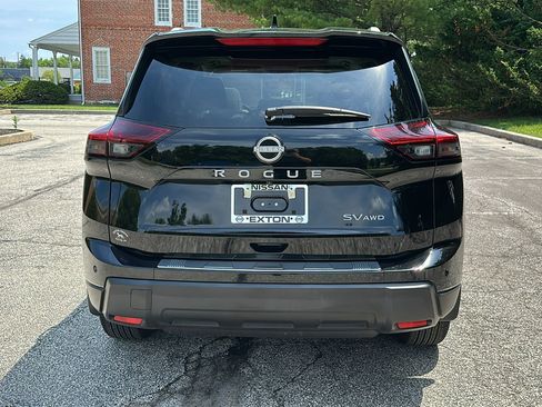 Certified 2024 Nissan Rogue SV w/ SV Premium Package AWD/4WD image 5