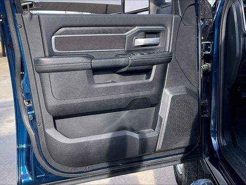 Used 2024 RAM 2500 Big Horn w/ Bed Utility Group image 21