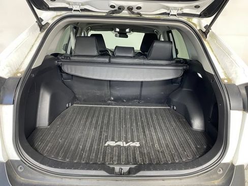 Used 2023 Toyota RAV4 LE AWD/4WD image 13