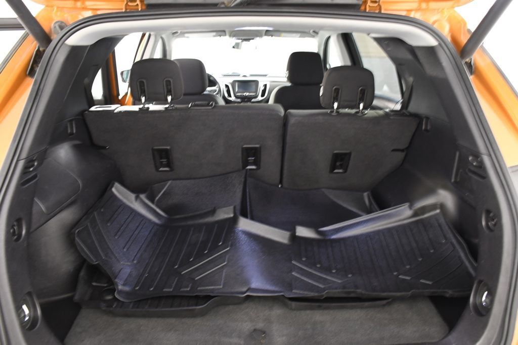 Used 2018 Chevrolet Equinox LT FWD image 24