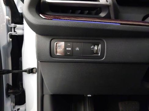 New 2026 Chevrolet Traverse RS w/ LPO, Floor Liner Package FWD image 24