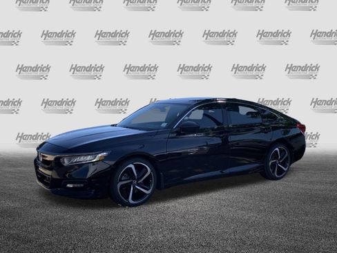 Used 2019 Honda Accord Sport image 6