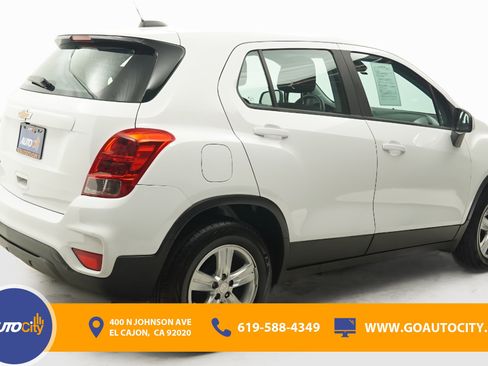 Used 2020 Chevrolet Trax LS FWD image 6