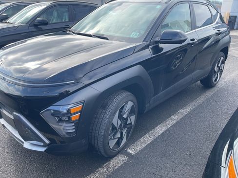Used 2024 Hyundai Kona Limited image 2