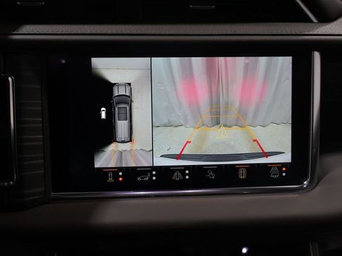 Used 2024 GMC Yukon XL Denali w/ Denali Reserve Package image 29