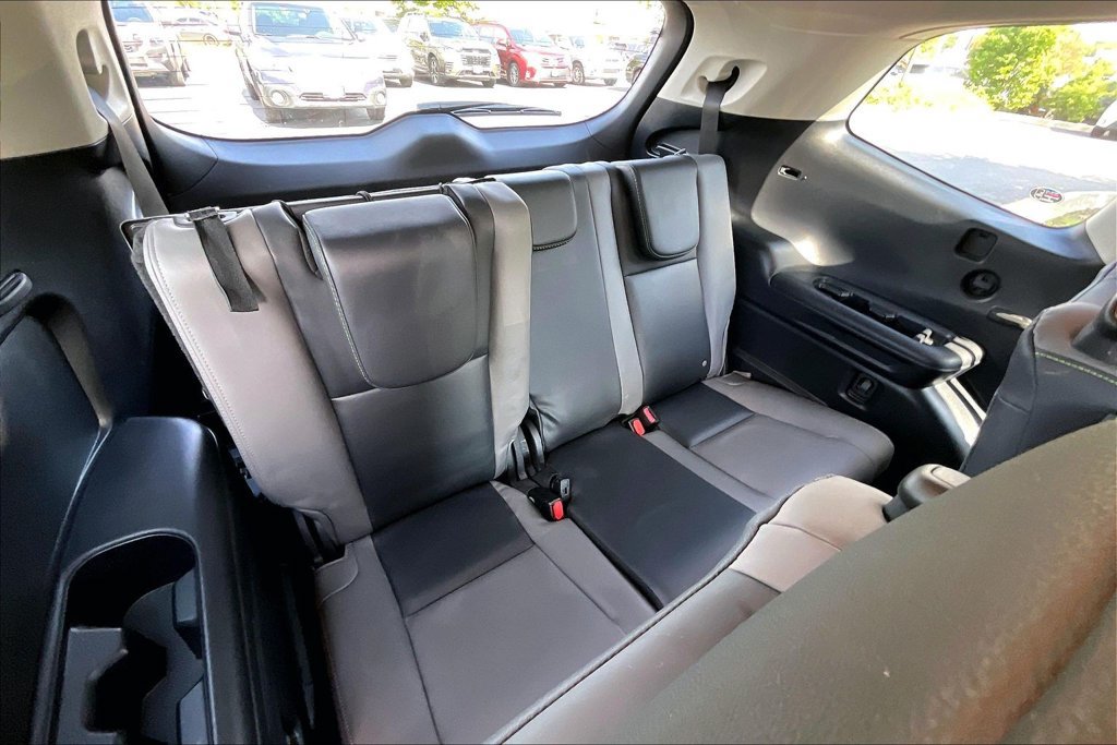 Certified 2024 Subaru Ascent Onyx Edition AWD/4WD image 32