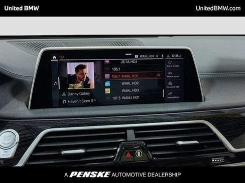 Used 2022 BMW 740i w/ M Sport Package RWD image 8