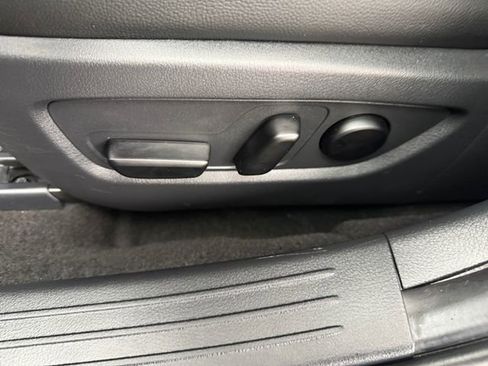 Used 2025 MAZDA CX-50 AWD 2.5 S w/ Accent Package image 16