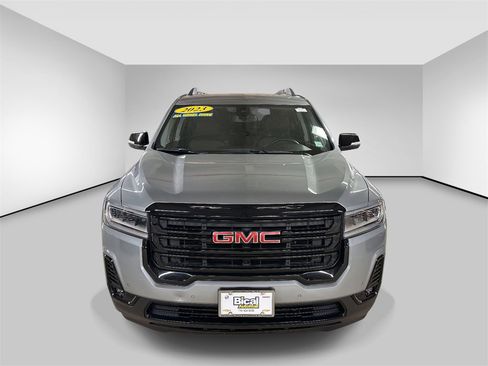 Used 2023 GMC Acadia SLT w/ Elevation Edition image 7