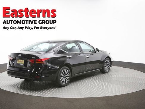 Used 2023 Nissan Altima 2.5 SV FWD image 40