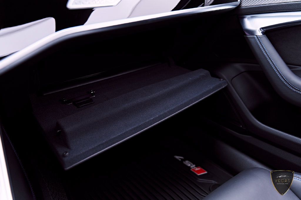 Used 2025 Audi RS 7 Performance AWD/4WD image 99