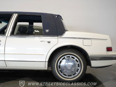 Used 1989 Cadillac Seville image 26