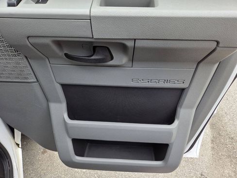 Used 2018 Ford E-350 and Econoline 350 Super Duty w/ Power Windows & Locks Group RWD image 37