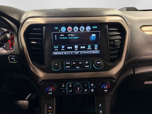 Used 2019 GMC Acadia Denali w/ Technology Package AWD/4WD image 29