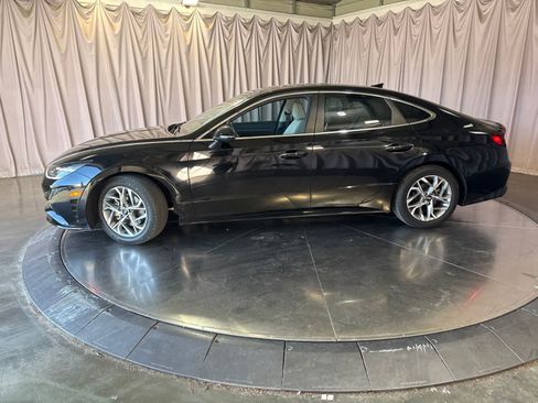 Used 2023 Hyundai Sonata SEL w/ Convenience Package FWD image 8
