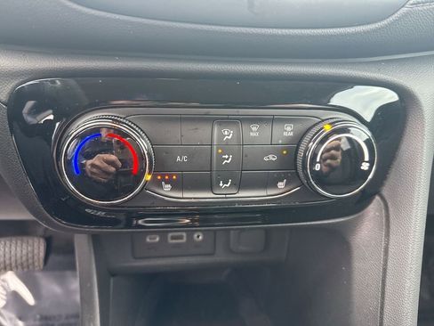 Certified 2023 Buick Encore GX Preferred w/ Cold Weather Comfort Package image 12