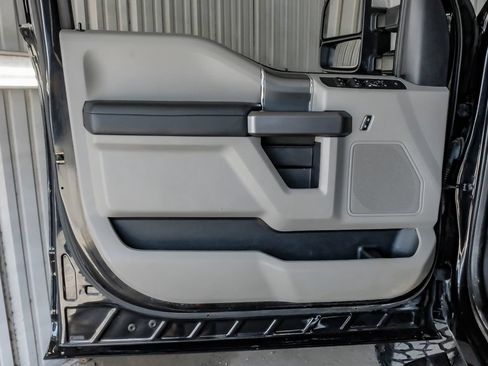 Used 2019 Ford F250 XLT w/ XLT Premium Package AWD/4WD image 42