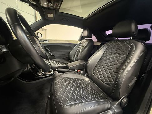 Used 2019 Volkswagen Beetle 2.0T Final Edition SEL FWD image 29