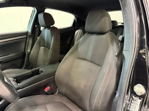 Used 2018 Honda Civic Sport image 21
