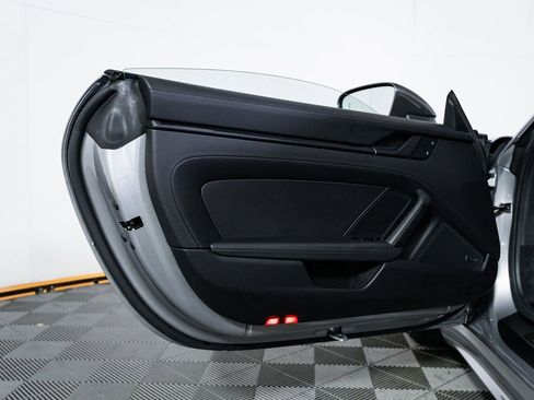 Used 2024 Porsche 911 Carrera T image 16