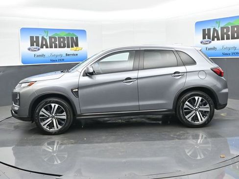 Used 2025 Mitsubishi Outlander Sport ES image 2