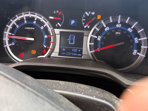 Used 2019 Toyota 4Runner SR5 Premium AWD/4WD image 6