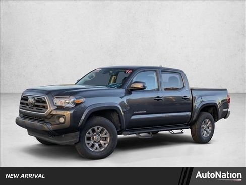 Used 2019 Toyota Tacoma SR5 image 1