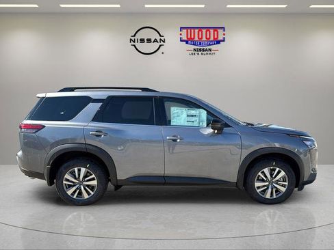 New 2026 Nissan Pathfinder SL AWD/4WD image 2